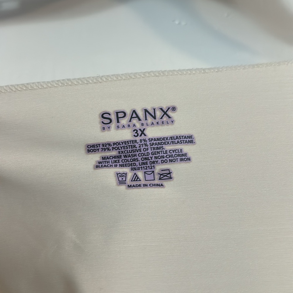 Spanx Compression Tank - Picture 2 of 5